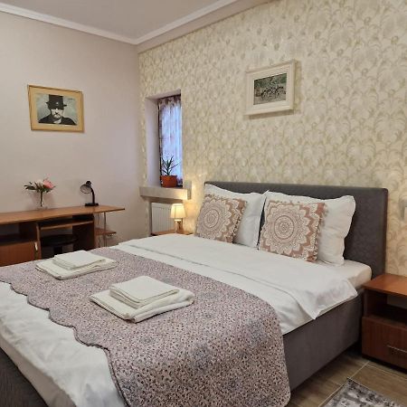 Laroka House Arty And Cosy Studio Universitate Center Bucarest Extérieur photo