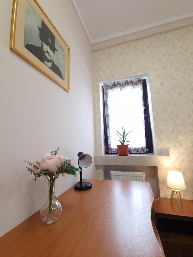 Laroka House Arty And Cosy Studio Universitate Center Bucarest Extérieur photo