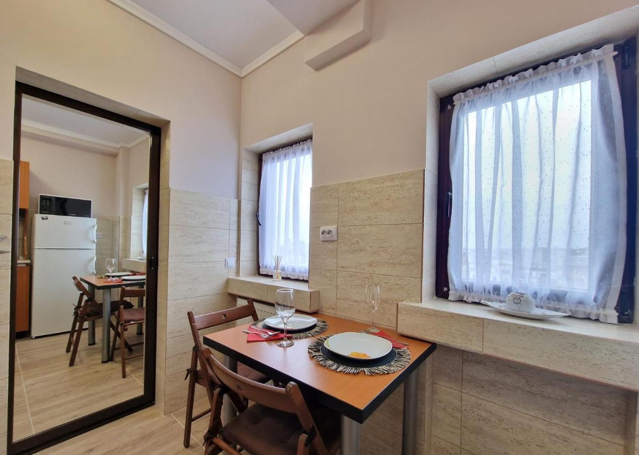 Laroka House Arty And Cosy Studio Universitate Center Bucarest Extérieur photo